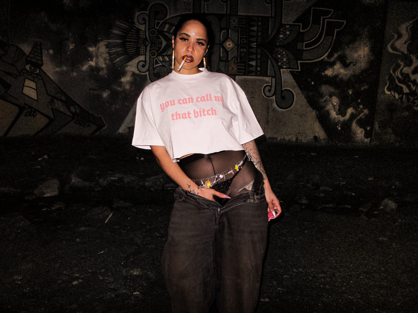 Cropped THAT BITCH T-Shirt