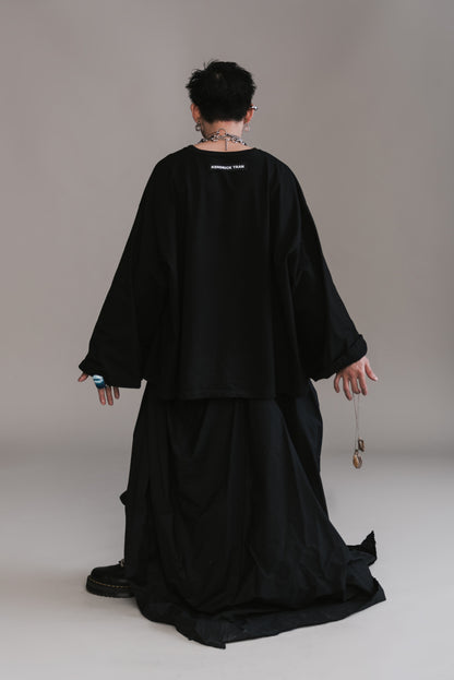 Chopped T-Shirt and Voluminous Skirt